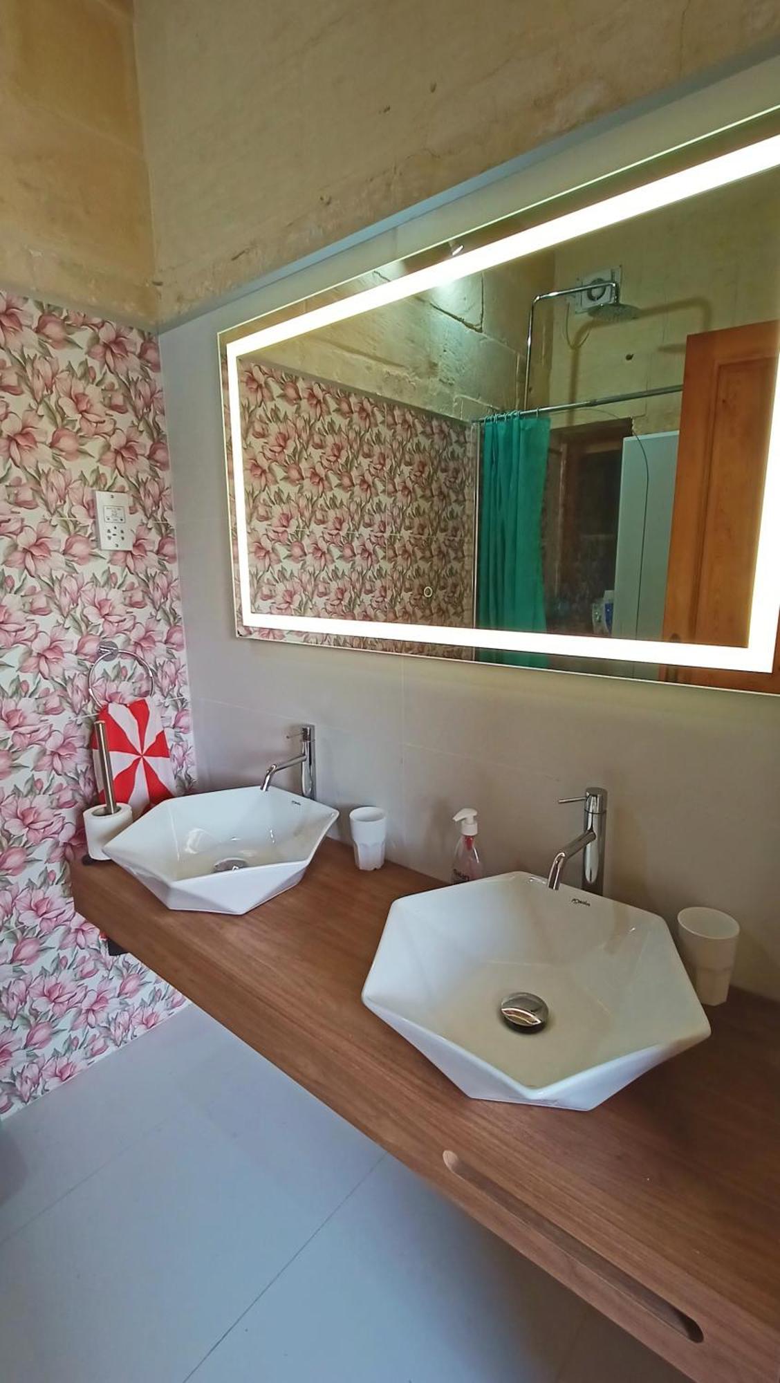 Arthome - Guest Rooms Għarb Kültér fotó